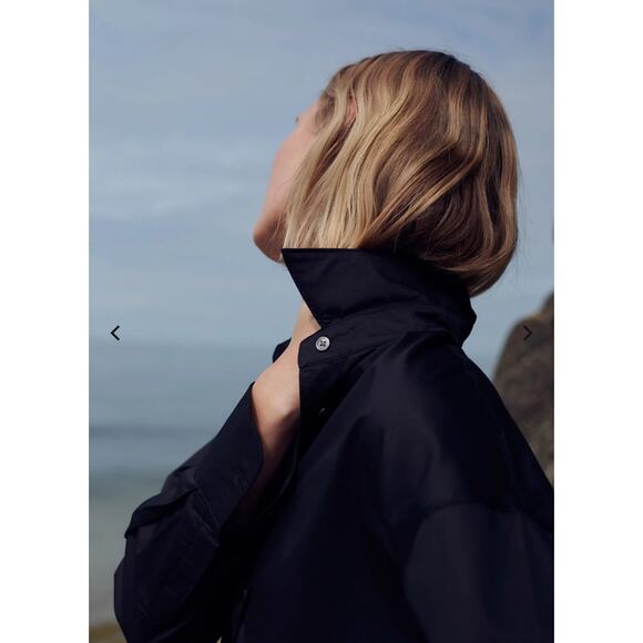 Sold Out NYC The Everything Shirt Size XS - Picture 2 of 9